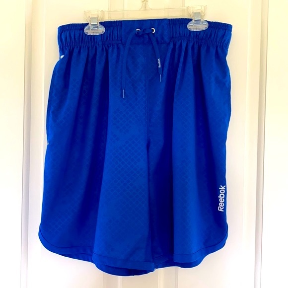 Reebok blue athletic shorts 3 pockets 1 zippered NWOT - Picture 3 of 12